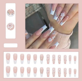 FREE GIFT PRESS ON NAILS ON YOUR ORDER WORTH $25